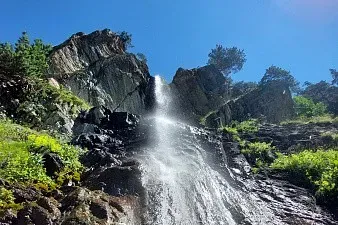 Баритовый водопад в Архызе